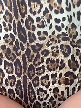 Wet-Pussycat Image 16