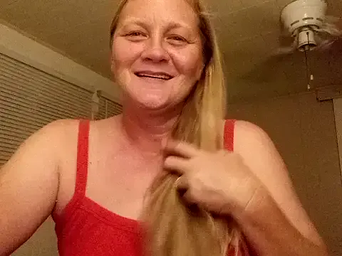 littlebitchesss – webcam model profile photo Image 18