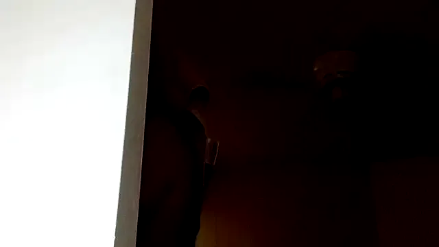 littlebitchesss – webcam model profile photo Image 2