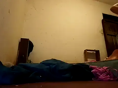 priya_sharma02 – webcam model profile photo Image 17