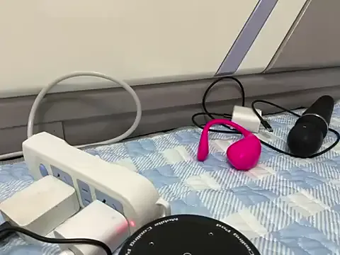 calehot98 – webcam model profile photo Image 15