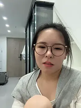 calehot98 – webcam model profile photo Image 6