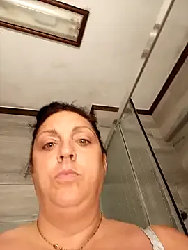 XNaughtysouthlondonMILFXX Image 18