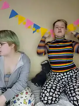 Miamix2 – webcam model profile photo Image 18