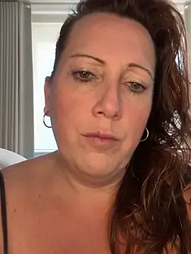 xsexycurvymilf Image 5