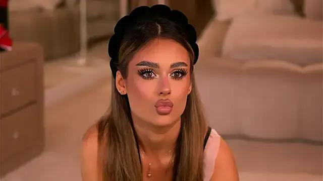 Stellamarbella – webcam model profile photo Image 17