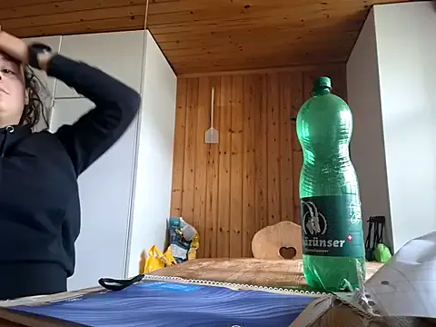 telladreamer_ – webcam model profile photo Image 5