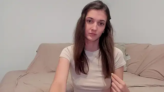 everly_smitth – webcam model profile photo Image 6