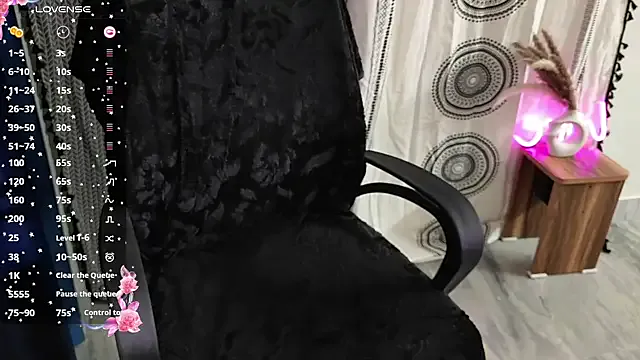 NikaCyberslut – webcam model profile photo Image 5