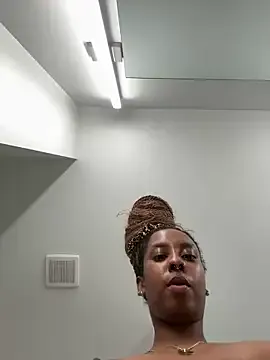 JayJayPink – webcam model profile photo Image 16