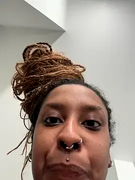 JayJayPink – webcam model profile photo Image 18