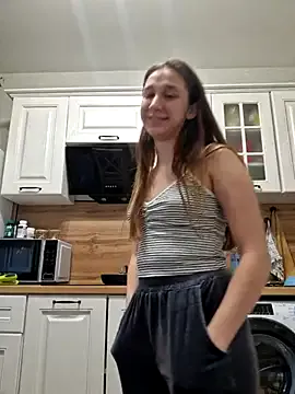TrenaAnne – webcam model profile photo Image 16