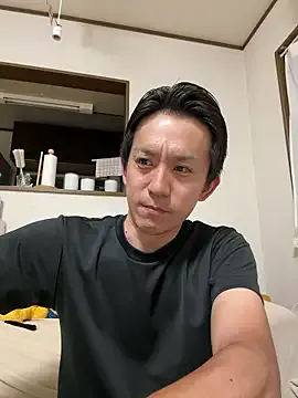 liunana – webcam model profile photo Image 2