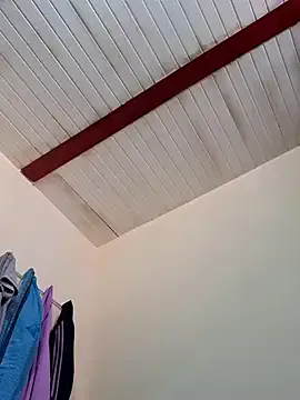 L_Sofia – webcam model profile photo Image 16